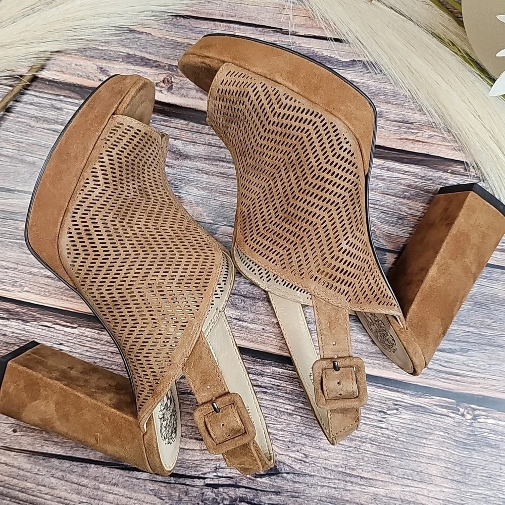 NIB VINCE CAMUTO VV-JENSEYA SEED BROWN PEEP-TOE PERFORATED BOOTIE SANDAL - Picture 6 of 12
